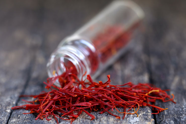 how to store saffron at home
